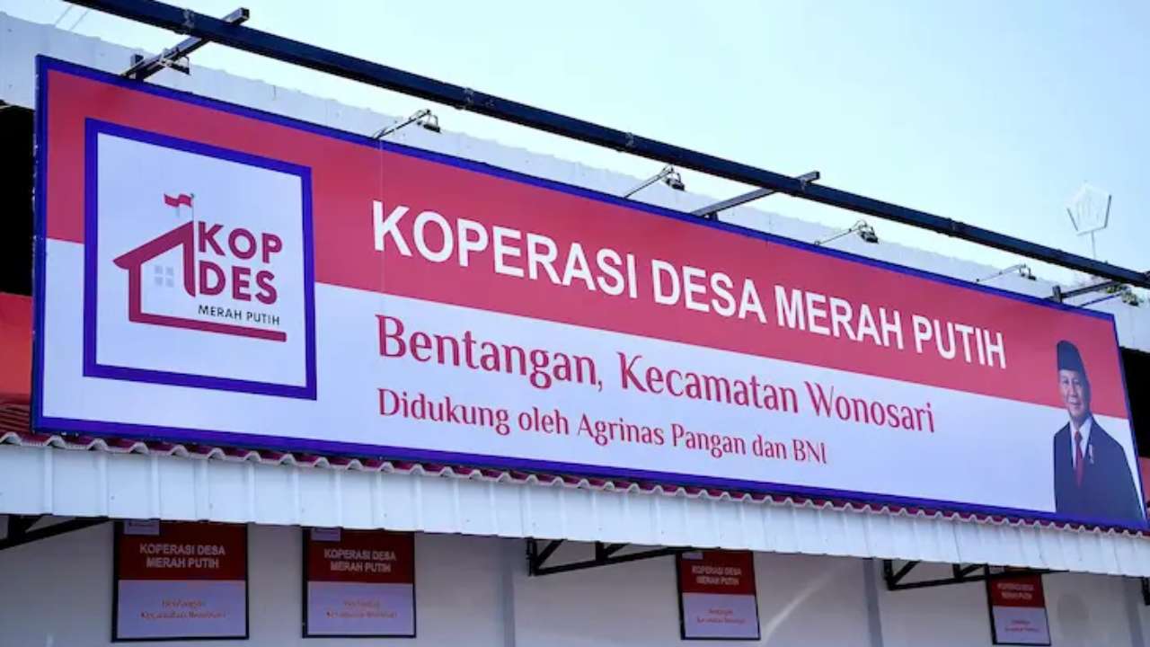 papan nama koperasi merah putih